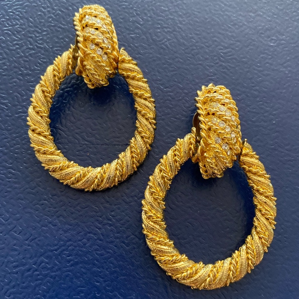 Vintage 90’s Goldtone Twist Earrings